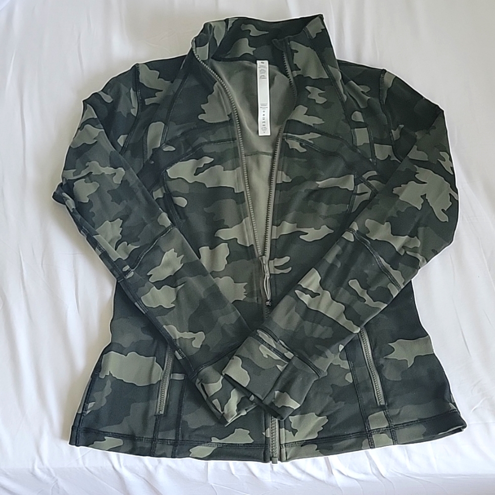 Like New Lululemon Define jacket size 10 Luon Camo